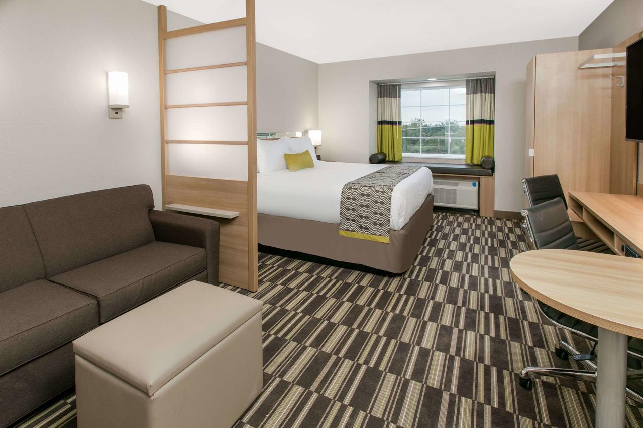Microtel Inn & Suites By Wyndham Lubbock Buitenkant foto