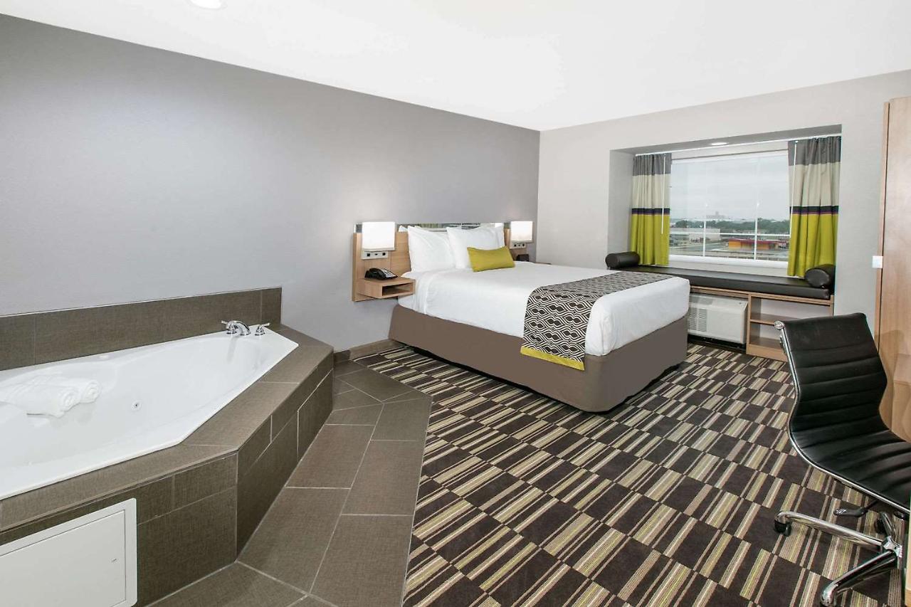 Microtel Inn & Suites By Wyndham Lubbock Buitenkant foto